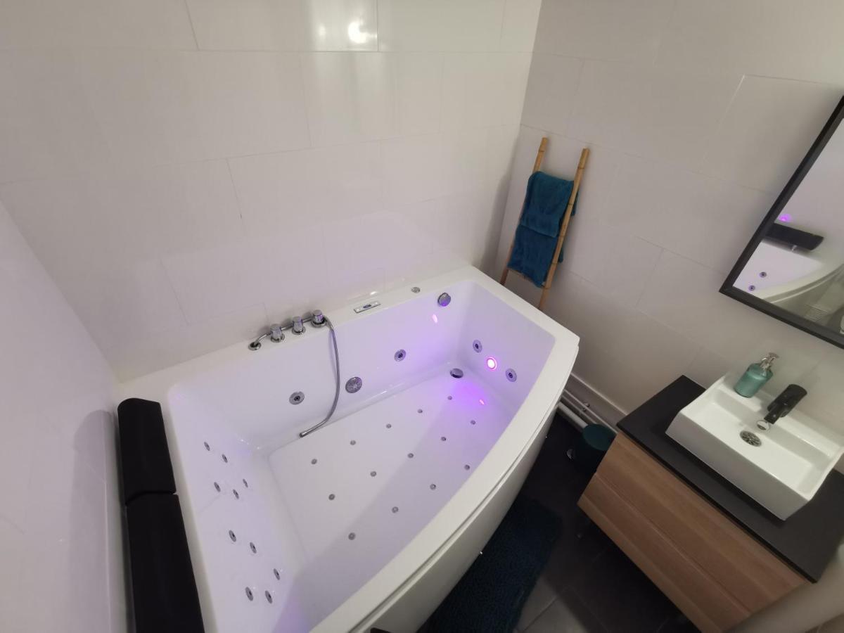 Suite Perla - Balneo Et Sauna Le Mée-sur-Seine Kültér fotó